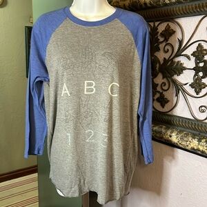 Next Level Teacher Tee LS “ABC/123 written & sign language- Sz M grey raglan sl